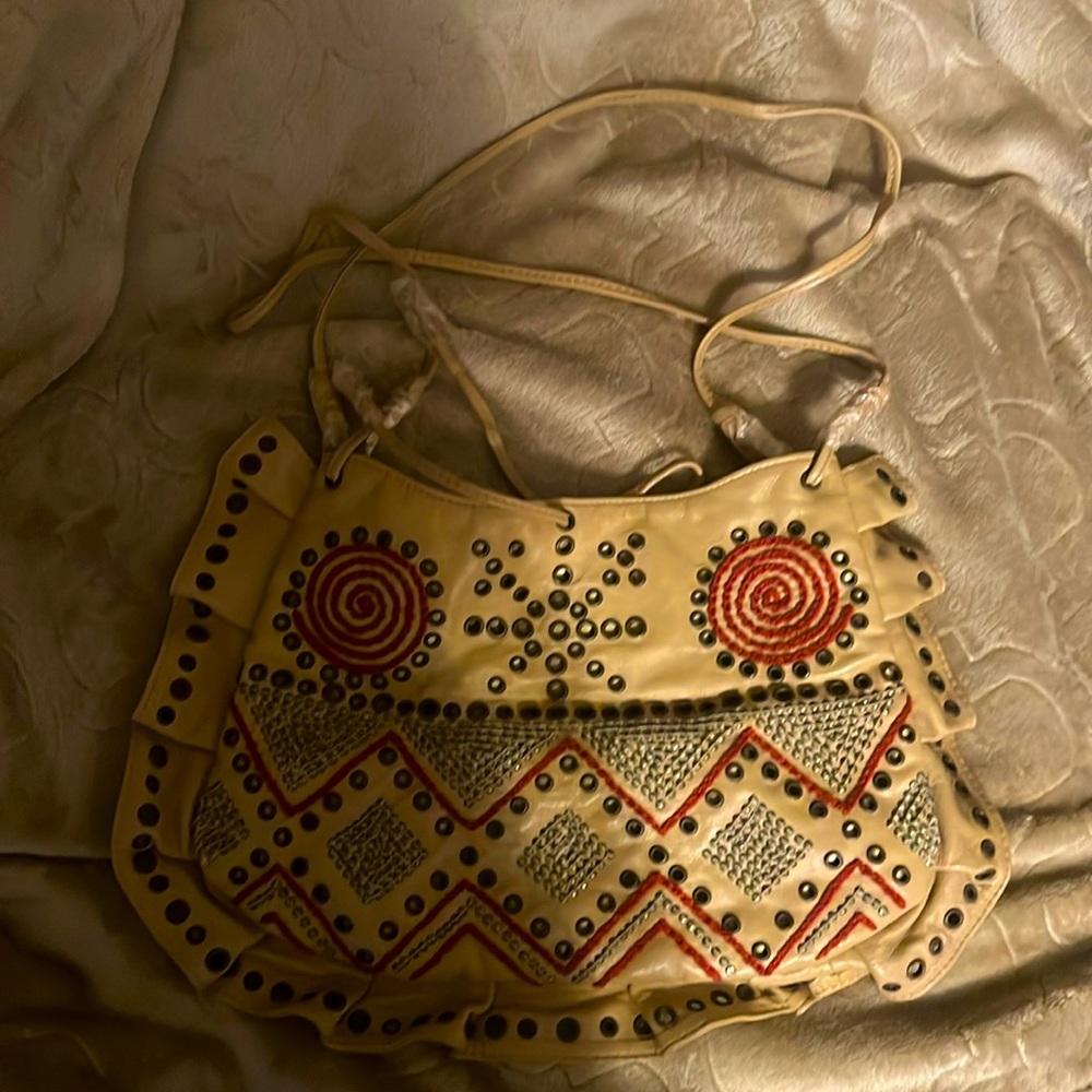 Authentic Witchery woman’s single pocket purse